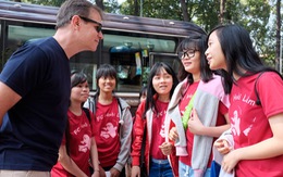 Gia nhập cộng đồng kinh tế ASEAN: Bạn trẻ lo yếu ngoại ngữ, thiếu kỹ năng