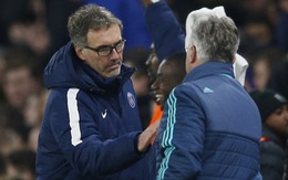 Blanc hạ “knock-out” Hiddink