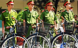 ​Cảnh sát khu vực TP.HCM lần đầu đi làm bằng xe đạp