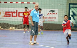 Zego “mài ngọc” cho futsal Việt