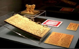 ​Vương triều Nguyễn qua những trang sách bằng vàng
