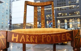 Ghế của tác giả Harry Potter bán giá gần 9 tỉ đồng