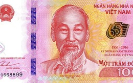 Cho đăng ký mua tiền lưu niệm 100 đồng ở NHNN TP.HCM