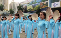Hơn 2.000 sinh viên tham gia “Nâng cao hình ảnh du khách Việt”