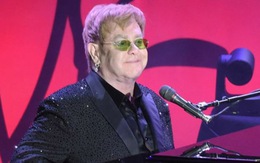Sir Elton John góp trên 38 triệu USD làm từ thiện
