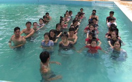 Kinh nghiệm dạy bơi cho học sinh "phố núi"