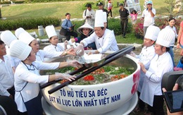 Chưa bao giờ "to nhất, dài nhất" rầm rộ như hôm nay