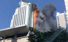 Xem clip cao ốc văn phòng Trung Quốc bốc cháy ngùn ngụt