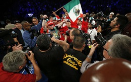 Hạ knock-out Khan, Alvarez bảo vệ thành công đai WBC