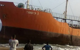 Bí ẩn "tàu ma" dạt vào bờ biển Liberia