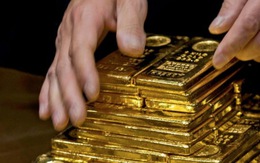 Vàng trong nước thấp hơn thế giới 100.000 đồng/lượng