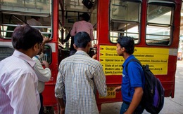 Ấn Độ buộc xe bus lắp nút báo nguy chống cưỡng hiếp