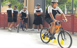 Singapore dạy học sinh đạp xe an toàn