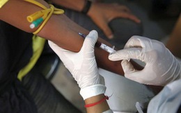 ​Hơn 2.200 người Ấn Độ nhiễm HIV do truyền máu