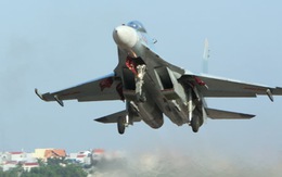 ​Trục vớt được trục lốp máy bay nghi của Su-30MK2