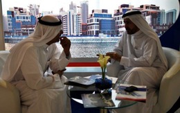 UAE khuyên người dân không mặc đồ truyền thống khi ra nước ngoài
