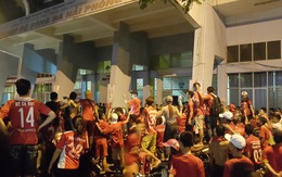 Vòng 17 V-League:Khán giả Hải Phòng bao vây trọng tài