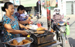 Bánh mì nướng muối ớt, xoài lắc: bao giờ đạt "chuẩn Sài Gòn"?