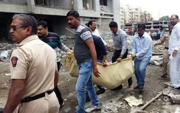 Sập nhà đang xây ở Ấn Độ, 9 người chết