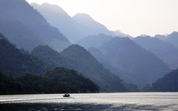 Thi chụp ảnh dòng sông Việt Nam, rinh giải máy ảnh xịn