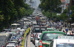 Dân sốt ruột chờ giải quyết ùn tắc khu sân bay Tân Sơn Nhất