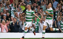 ​Celtic đặt một chân vào vòng bảng Champions League