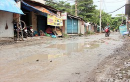 Không có cống thoát nước,
dân tự xoay xở