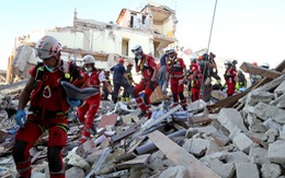 Đêm kinh hoàng sau động đất ở Ý 