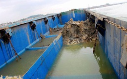 ​Bắt quả tang tàu xả chất thải ra biển ở Nghệ An