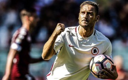 ​Totti ghi bàn, Roma vẫn “phơi áo” trước Torino