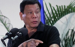 Tổng thống Duterte lại gây sốc, ví mình như Hitler