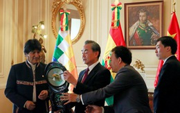Bolivia tát vào mặt Trung Quốc bằng việc hủy hợp đồng làm sân bay