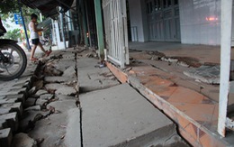 Làm đường khiến nhà dân nứt như động đất tính sao đây?