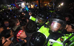 20.000 cảnh sát "canh" biểu tình đòi tổng thống Hàn Quốc từ chức
