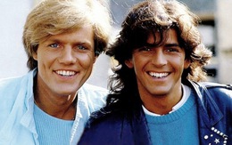 Clip Modern Talking gửi lời chào fan Việt trước khi về biểu diễn