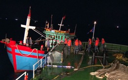 Cứu 6 thuyền viên tàu cá bị nạn trên Bạch Long Vĩ