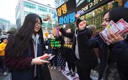 Hàn Quốc cấm máy bay, xe tải.. để thí sinh tập trung thi đại học