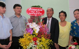 Bí thư thứ nhất Trung ương Đoàn thăm thầy Nguyễn Ngọc Ký