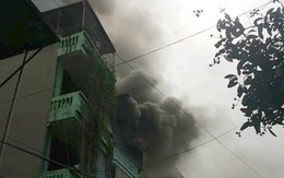Cháy lớn 2 ngôi nhà trên phố Trần Khát Chân, Hà Nội
