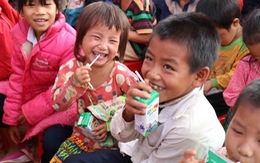 6.000 hộp sữa học đường đến với trẻ em Đắk Nông