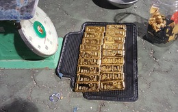 Bắt thiếu tá Campuchia vận chuyển 18kg kim loại nghi vàng vào VN