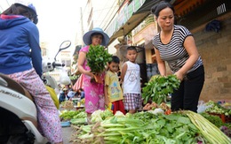 Giá thực phẩm​, y tế​ tăng mạnh