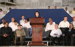 Chủ tịch Quốc hội phát biểu tại Lễ tưởng niệm Lãnh tụ Fidel Castro