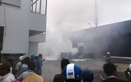 ​Cháy rụi xe đầu kéo trong KCN Phan Thiết, Bình Thuận