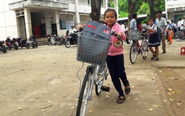 Trao 110 xe đạp cho học sinh nghèo Bình Thuận