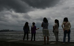 Philippines sơ tán 400.000 người trước Noel tránh bão Nockten