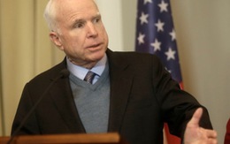 Thượng nghị sĩ Mỹ John McCain đòi cấm vận mạnh hơn với Nga