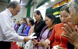 Trao 1.000 suất quà cho người nghèo Đà Nẵng ăn Tết