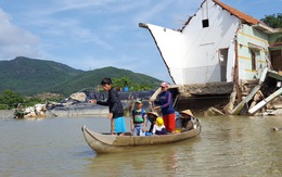 Học sinh vùng lũ 'không dám mơ tết'