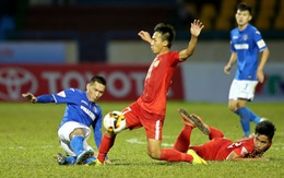 Đấu sớm vòng 2 V-League 2017: Hồng Việt sai lầm, TP.HCM bại trận